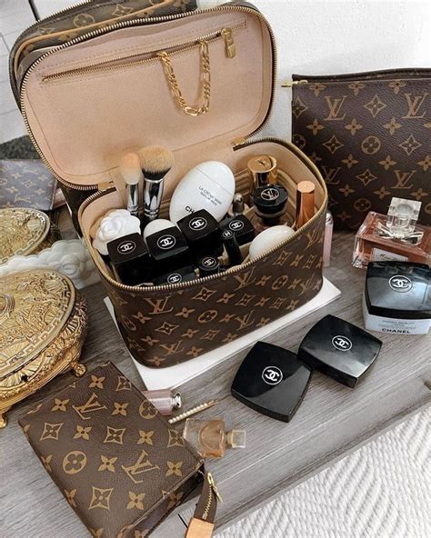 louis vuitton makeup bag set|Louis Vuitton makeup bag sale.